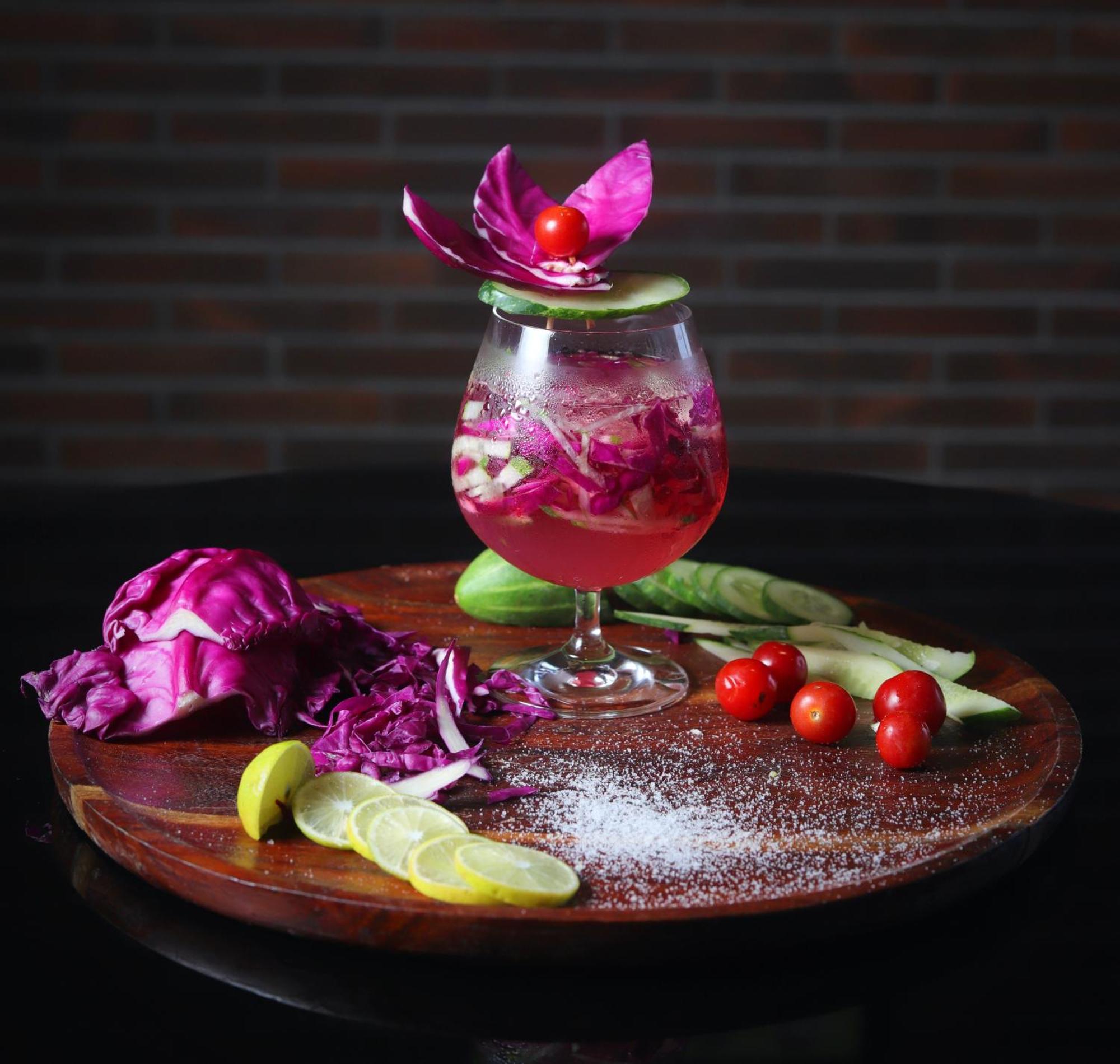 Hilton Garden Inn New Delhi/Saket Dış mekan fotoğraf