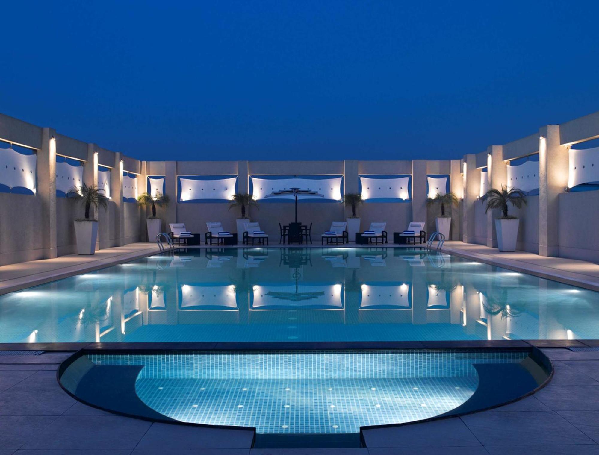 Hilton Garden Inn New Delhi/Saket Dış mekan fotoğraf
