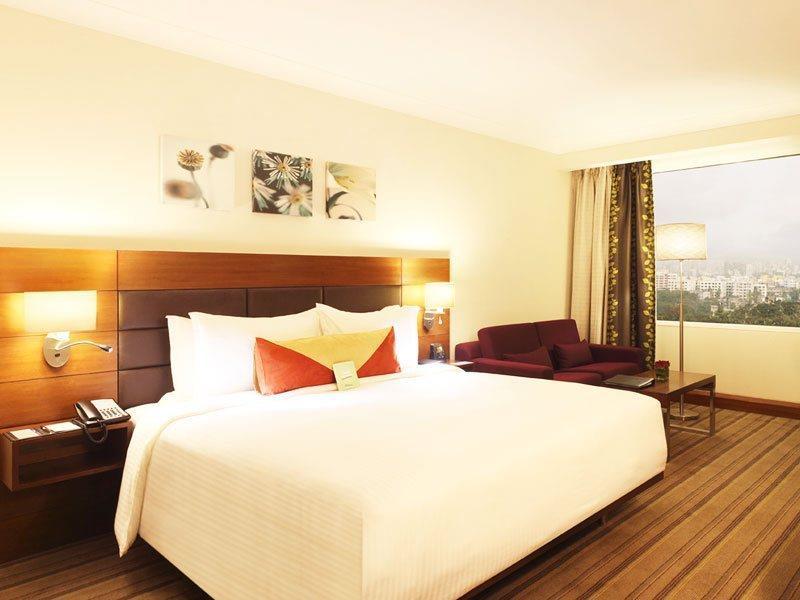 Hilton Garden Inn New Delhi/Saket Dış mekan fotoğraf