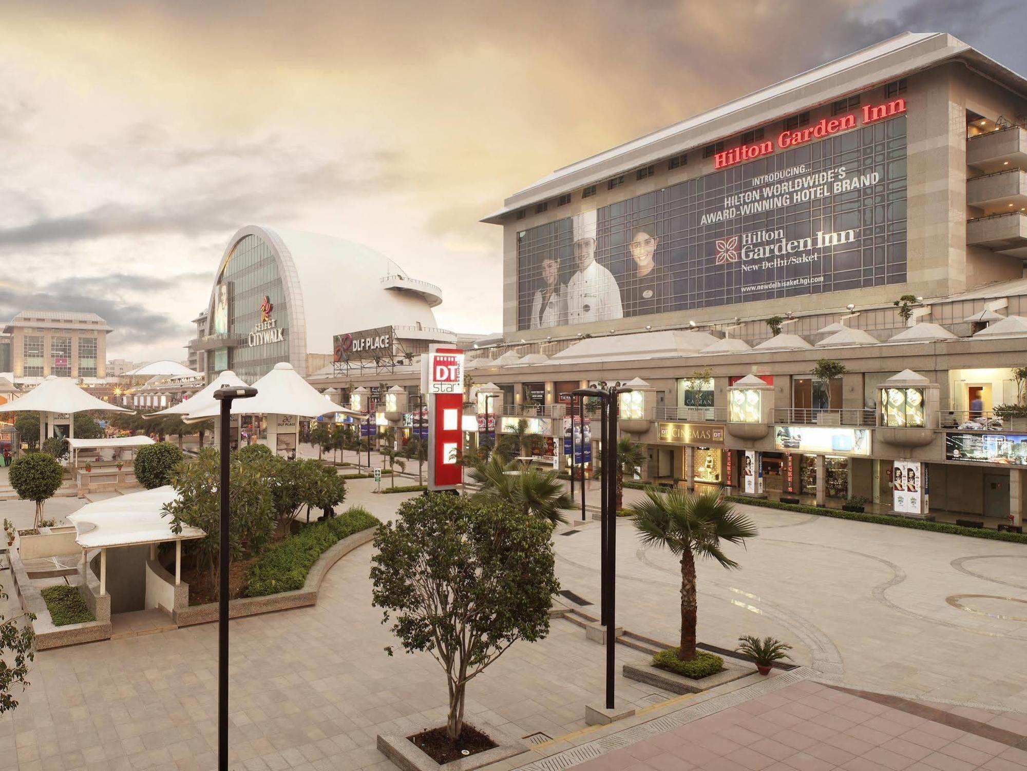 Hilton Garden Inn New Delhi/Saket Dış mekan fotoğraf