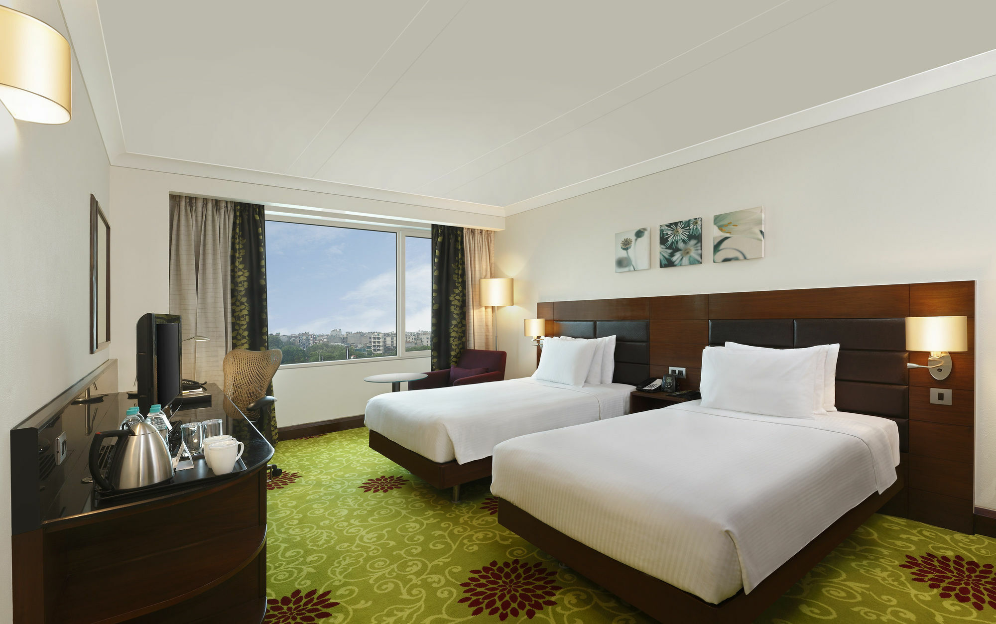 Hilton Garden Inn New Delhi/Saket Dış mekan fotoğraf